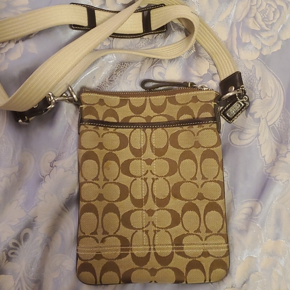 Coach Crossbody Bag - Picture 1 of 1